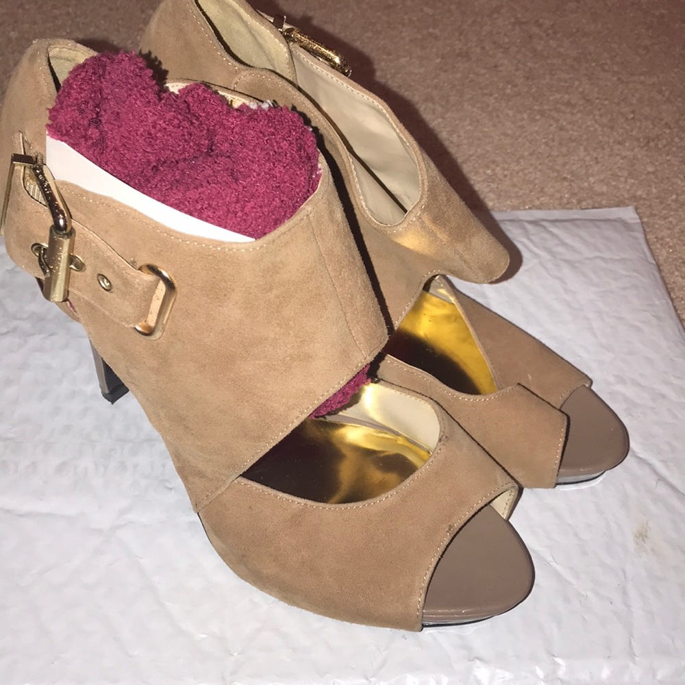 Nine West open toe Heels!
